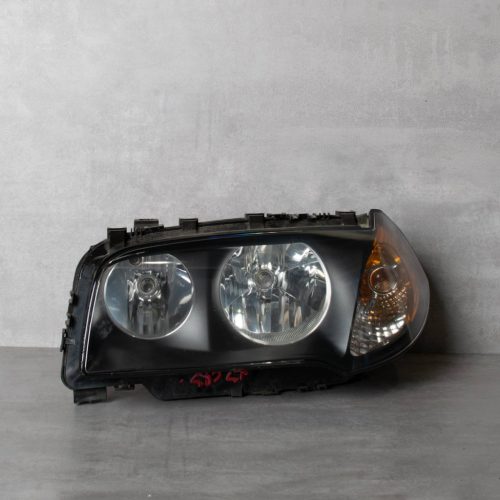 Reflektor halogenowy BMW X3 E83 Numer artykułu: 63123418399