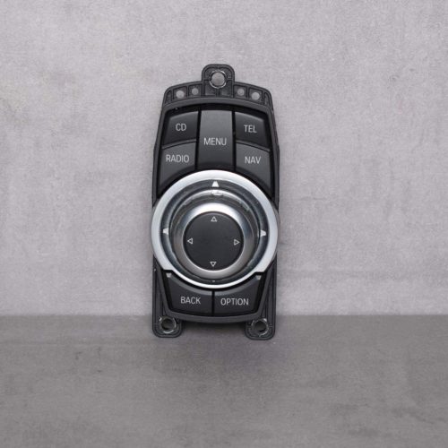 1er F20, 5er F10-F11 3er F30-F31, X3 F25, 7er F01-F02-F03 Kontroler iDrive (Więcej informacji w opisie) Numer artykułu: 61319253944