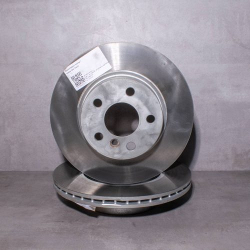 1er F40, 2er F45-F46, X1 F48, X2 F39, zestaw przednich tarcz hamulcowych MINI F60 (z klockami hamulcowymi)