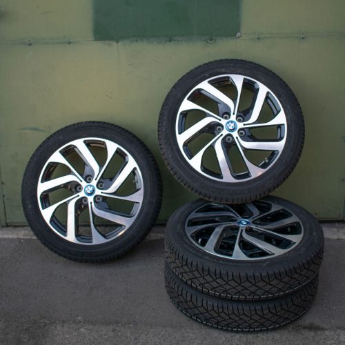 i3 I01 New Wheel Set with Winter Tires