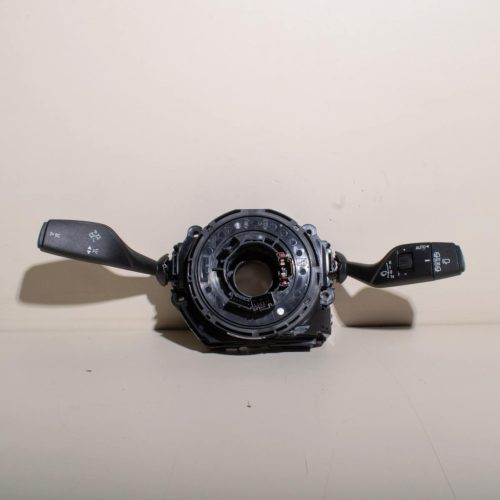 BMW i3 I01 Kompletny przełącznik kierownicy (przełącznik wąsów) (Numer artykułu: 61316833434, 61319374435, 61319330580, 61319284662)