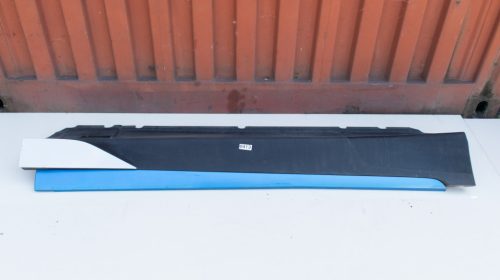BMW i3 jobb oldali küszöb takaró 