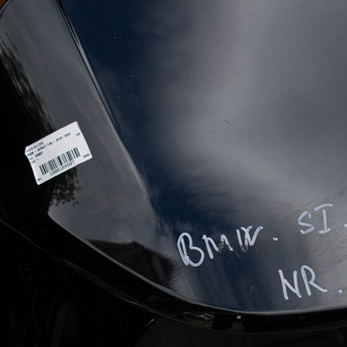 BMW 1er F40 csomagtérajtó