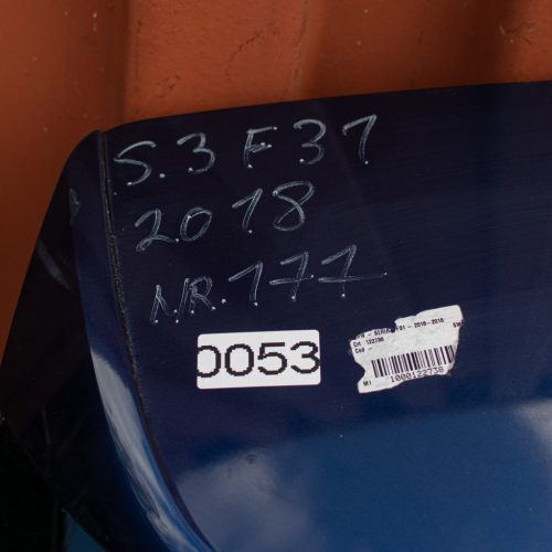 BMW 3er F31 (2018) csomagtérajtó