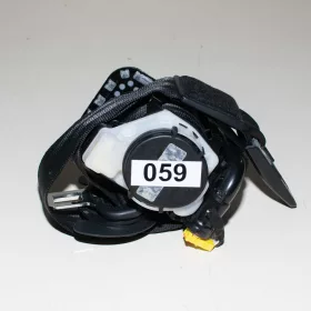 Porsche Macan 95B biztonsági öv feszítővel