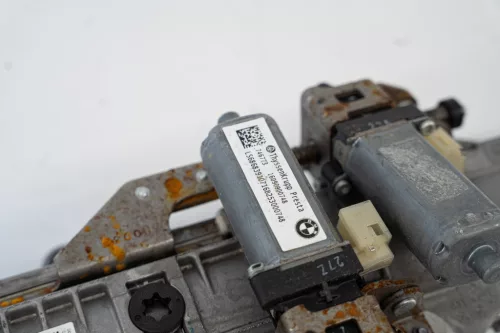 BMW X5 F15-F85, X6 F16-F86 elektromos állítású kormányoszlop