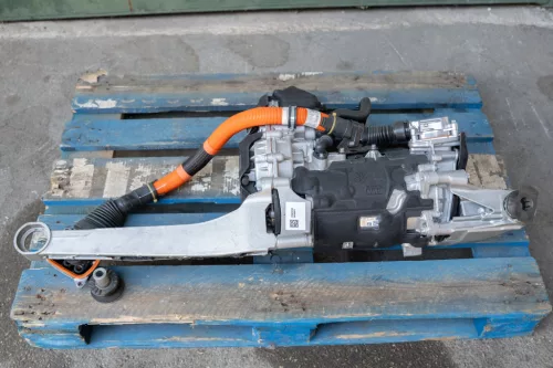 BMW 2er F45 Active Tourer, BMW X1 F48 LCI, BMW X2 F39, MINI Countryman F60 elektomos motor hajtóművel