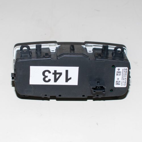 BMW 2er F45–F46, i3 I01, X5 F15–X5 M F85, X6 F16–X6 M F86  fényszóró kapcsoló