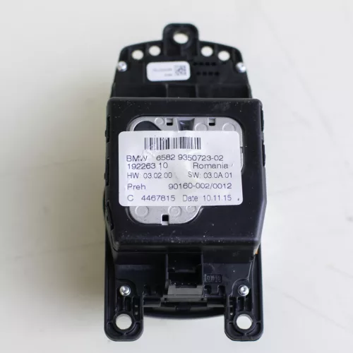 BMW 1er F20–F21, 2er F22–F23–F87 M2–F45 Active Tourer–F46 Gran Tourer, 3er F30–F31–F34 GT–F80 M3, 4er F32–F33–F36 Gran Coupé–F82 M4–F83 M4, 5er F07 GT–F10–F11, 6er F06 Gran Coupé–F12–F13, 7er F01–F02–F03, i3 I01 iDrive vezérlő