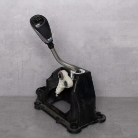   2 Series F45-F46 manual 6-speed shift lever (See description for compatible vehicles)