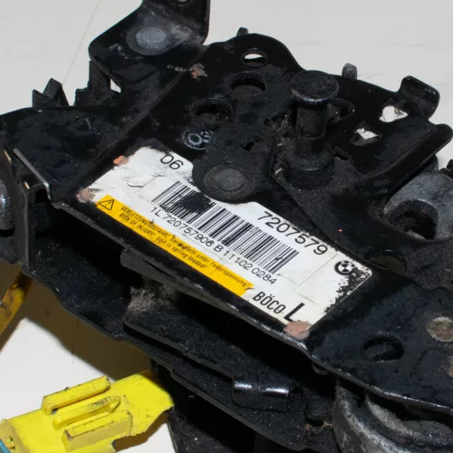 BMW 5er F07 GT–F10–F11, 6er F06 Gran Coupé–F12–F13, 7er F01–F02–F03–F04 Hybrid, Z4 E89 BMW motorháztető zár (hood latch) pirotechnikai egységgel