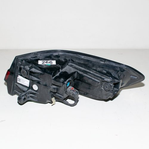 BMW 2er Active Tourer U06 bal hátsó lámpa