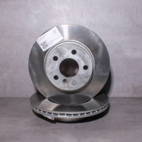   1er F40, 2er F44-F45-F46, X1 F48, X2 F39, MINI F54-F60 zestaw tarcz hamulcowych przednich (z klockami hamulcowymi)