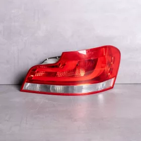 BMW 1er E88 jobb hátsó lámpa