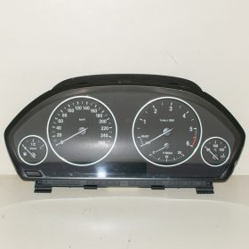 BMW 3er F30-F31 Óracsoport