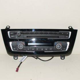   BMW 1er F20–F21, 2er F22–F23–F87 M2, 3er F30–F31–F34 GT–F80 M3, 4er F32–F33–F36 Gran Coupé–F82 M4–F83 M4 Klíma/rádió vezérlő