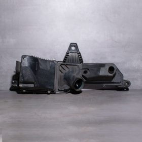   1 Series F20-F21, 2 Series F22, 3 Series F30-F31, 4 Series F33-F32 Air Filter Housing