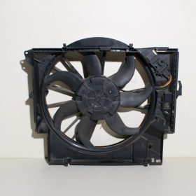   Rama wentylatora chłodzącego BMW 1er E88-E82, 3er E91-E91-E92-E93, X1 E84, Z4 E89 z silnikiem (Numer artykułu: 17427545366)