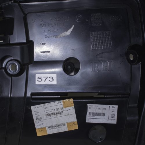 BMW 5er G30 Bal, oldalsó lökhárító tartó