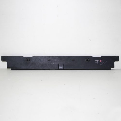 BMW 1er F20–F21, 2er F22–F23–F87 M2, 3er F30–F31–F34 GT, 4er F32–F33–F36 Gran Coupé, i3 I01, i8 I12–I15 hűtőventilátor burkolat / légterelő (radiátor felső takaró)