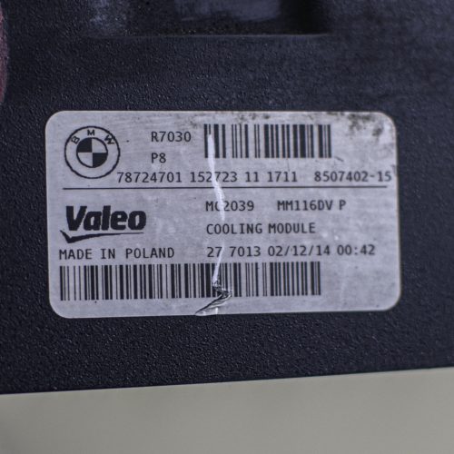 BMW 1er F20–F21, 2er F22–F23–F87 M2, 3er F30–F31–F34 GT, 4er F32–F33–F36 Gran Coupé, i3 I01, i8 I12–I15 radiátor felső takaró / zárhíd takaró