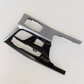 BMW 6er G31-G32 középkonzol díszléc