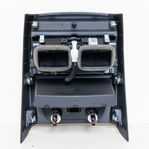 BMW 5er G31–G31 LCI, F90 M5 hátsó légbeömlő