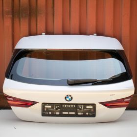 BMW 1er F40 csomagtérajtó