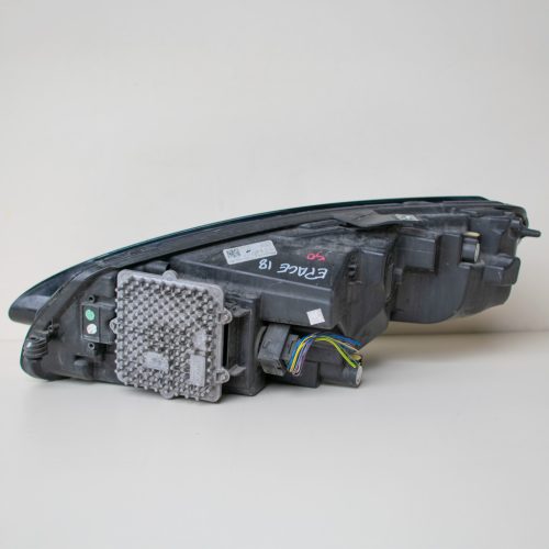  A Jaguar E-Pace (2018) jobb első fényszóró (Cikkszám: J9C3-13W029-EC)