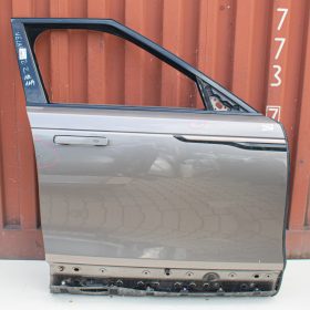 Range Rover Velar  L560 (2022) jobb első ajtó