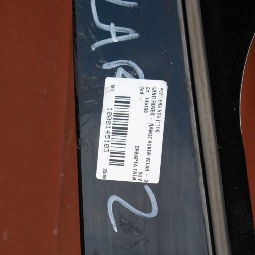 Range Rover Velar  L560 (2022) jobb első ajtó