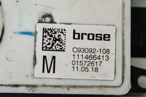 BMW 5er G30-G31-G38 6er G32 hűtőradiátor / légterelő mozgató motor   cikkszám.: 111466413