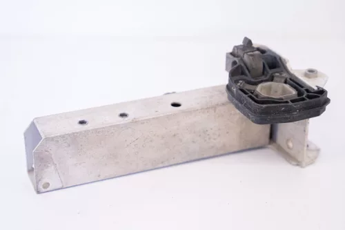 BMW 5er F07–F10–F11 GT/LCI, 6er F06–F12–F13 Gran Coupé/LCI, 7er F01–F02–F03–F04 Hybrid LCI jobb első hordozó adapterlemez