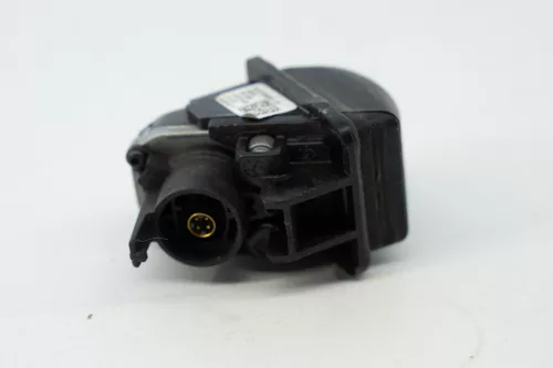 BMW 1 Series F20/F21 LCI, 2 Series F22/F23–F87 M2 LCI, 3 Series F30/F31/F34 GT–F80 M3 LCI, 4 Series F32/F33/F36–F82/F83 M4 LCI, 5 Series F07 GT/F10/F11 LCI, 7 Series F01/F02/F03/F04 Hybrid LCI, X1 E84, X3 F25, X5 E70 LCI, X6 E71/E72 tolató kamera