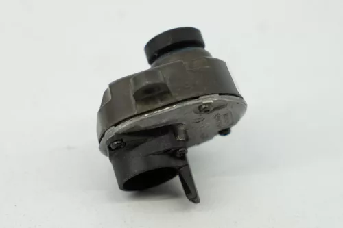 BMW 3er F30–F31–F34–F80 M3 GT/LCI, 4er F32–F33–F36–F82–F83 M4 Gran Coupé/LCI, 5er F07–F10–F11 GT/LCI, 6er F06–F12–F13 Gran Coupé/LCI, 7er F01–F02–F03–F04 Hybrid LCI, X3 F25, X5 E70 LCI, X6 E71–E72 sárvédőbe építhető kamera