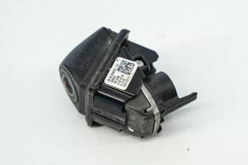BMW 1 Series F20/F21 LCI, 2 Series F22/F23–F87 M2 LCI, 3 Series F30/F31/F34 GT–F80 M3 LCI, 4 Series F32/F33/F36–F82/F83 M4 LCI, 5 Series F07 GT/F10/F11 LCI, 7 Series F01/F02/F03/F04 Hybrid LCI, X1 E84, X3 F25, X5 E70 LCI, X6 E71/E72 tolató kamera