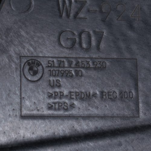 BMW X7 G07 jobb oldali első dobbetét (Cikkszám: 51757453930)