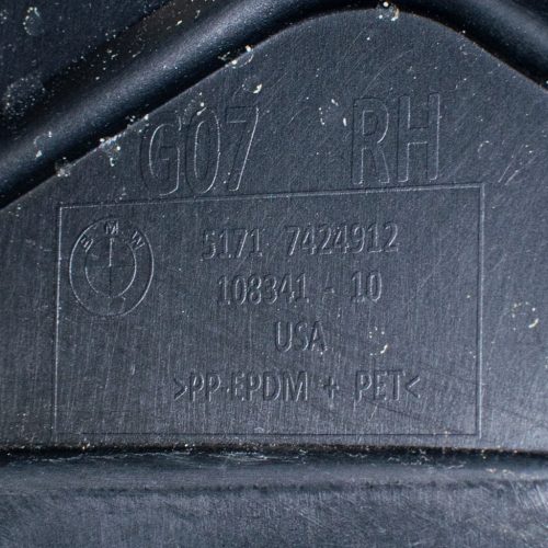  BMW X7 G07 jobb első dobbetét (Cikkszám: 51727424912)