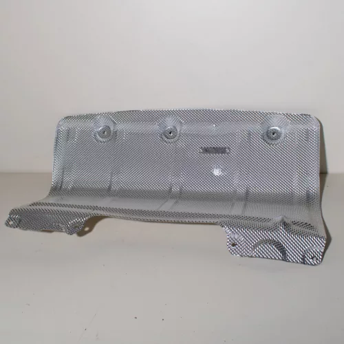 BMW 3er F30-F80-F31-F34, 4er F32-F33-F82-F83-F36 Hővédő lemez 