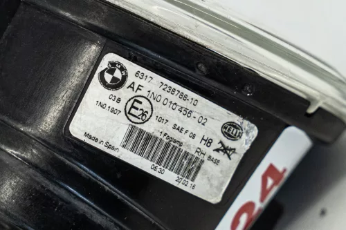 BMW X1 F48, X2 F39, X3 F25, X4 F26, X5 F15–F85, X6 F16–F86 jobb első H8-as halogén ködlámpa