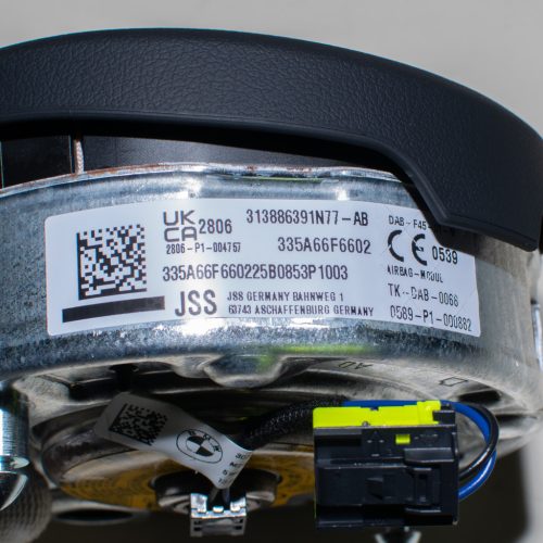 BMW 1er F20–F21, 2er F22–F23, 3er F30–F31–F34 GT, 4er F32–F33–F36 vezetőoldali kormánylégzsák