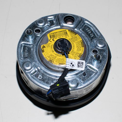 BMW 1er F20–F21, 2er F22–F23, 3er F30–F31–F34 GT, 4er F32–F33–F36 vezetőoldali kormánylégzsák